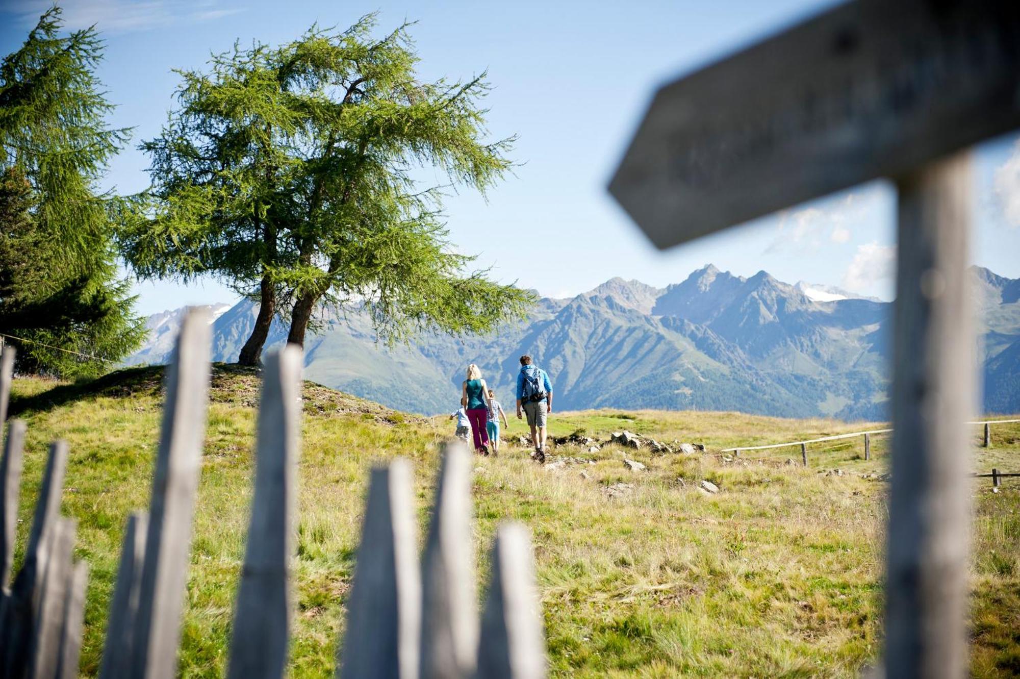 Schupfe- Direkt Neben Der Kabinenbahn Gitschberg Jochtal Maranza Kültér fotó